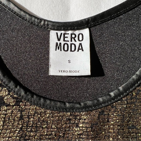 Vero Moda Gold Metallic Sleeveless Dress - Picture 5 of 6